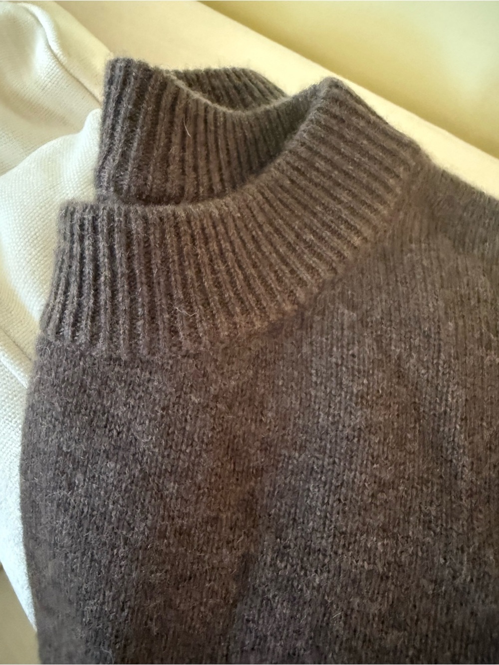 NWT Quince Mongolian Cashmere Crewneck Sweater, size small - Picture 10 of 11